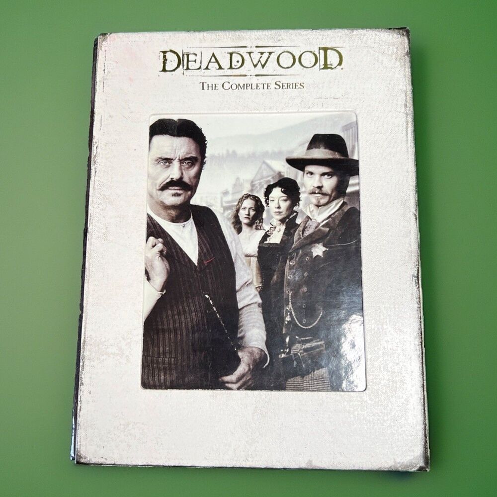 Deadwood - The Complete Series (DVD - All 36 Episodes on 19 Discs!)
